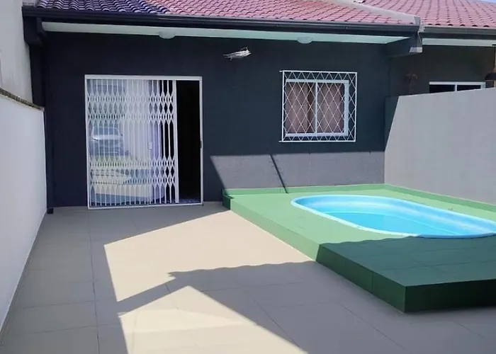 Casa A 300 Metros Do Mar Com Piscina