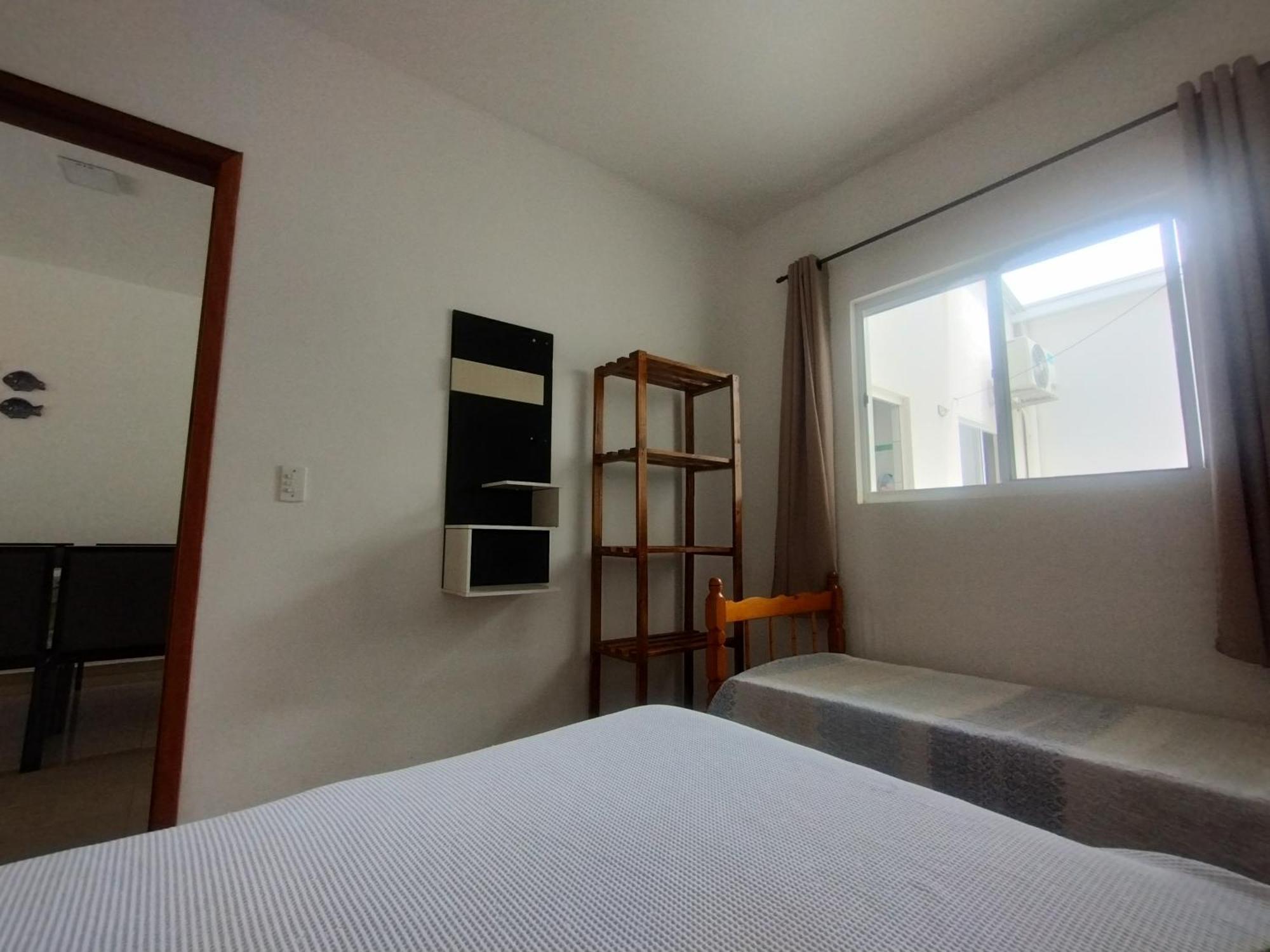 Casa A 300 Metros Do Mar Com Piscina Guaratuba
